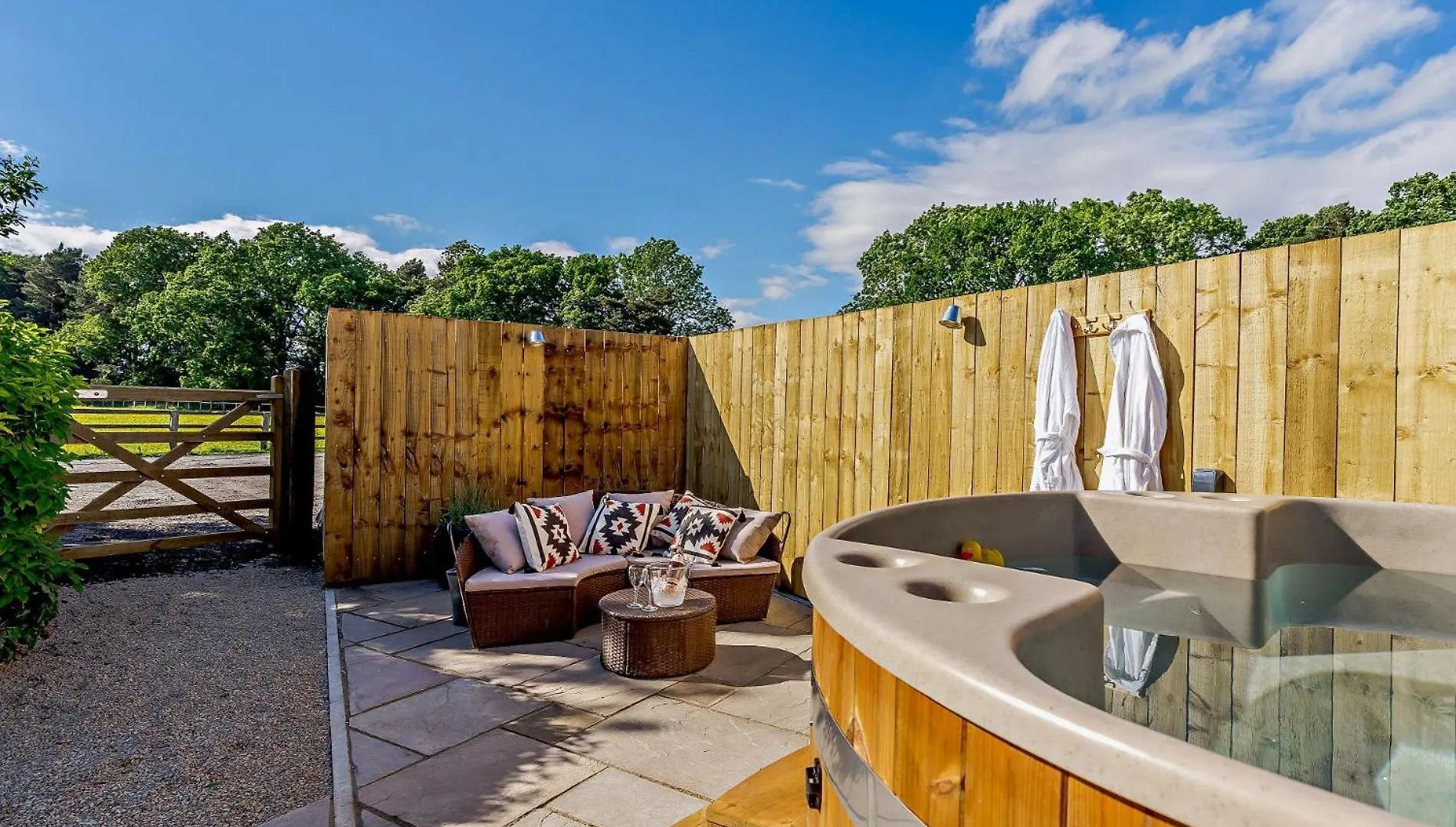 2 Bed In Richmond 83085 Villa Barton  0*, Barton (Richmondshire)